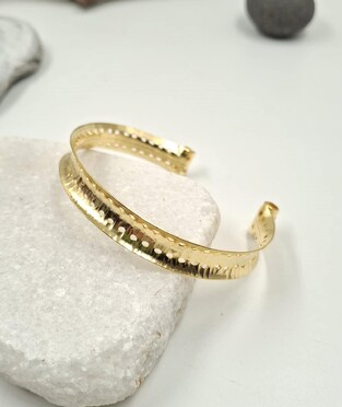 Bronze bracelet