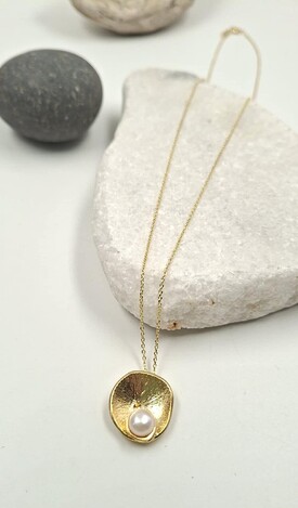 Silver necklace