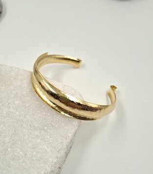 Bronze bracelet